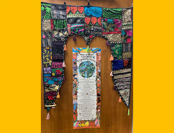 Guinigundo displays an Indian toran (door hanging).
